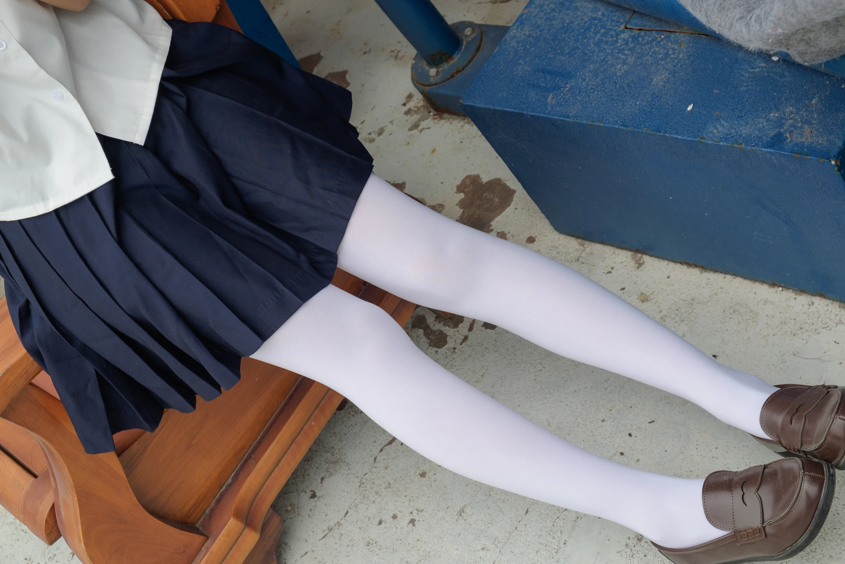 森萝财团 R15-034 [102P]插图4